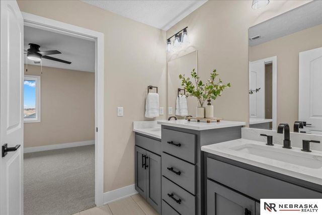 21707 Glenmore Drive, Gretna, NE 68028