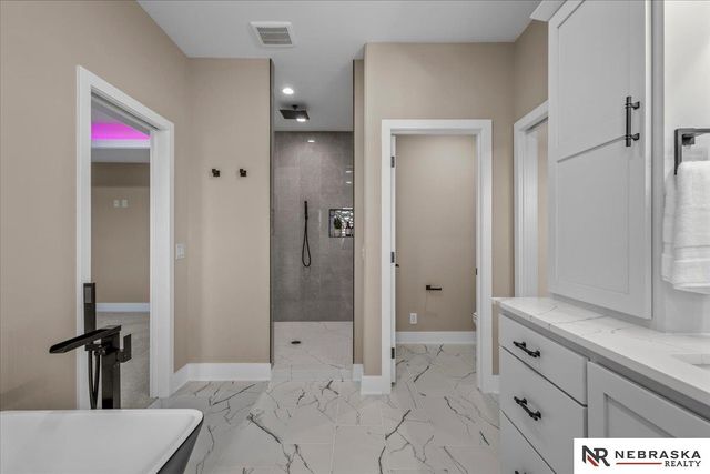 21707 Glenmore Drive, Gretna, NE 68028