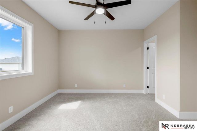 21707 Glenmore Drive, Gretna, NE 68028