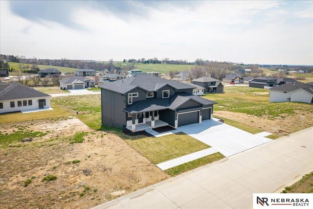 21707 Glenmore Drive, Gretna, NE 68028