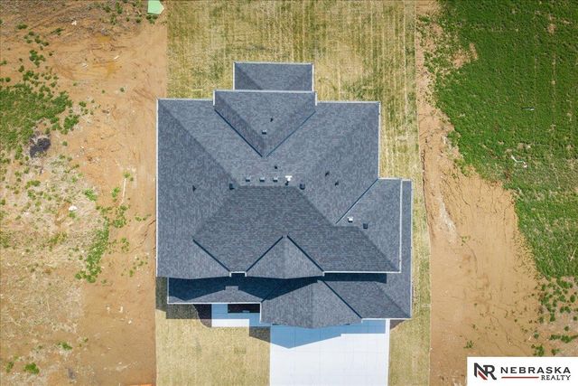 21707 Glenmore Drive, Gretna, NE 68028