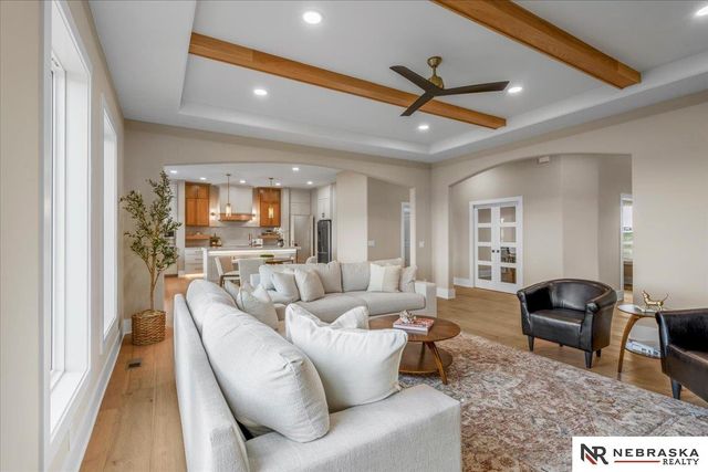 21707 Glenmore Drive, Gretna, NE 68028