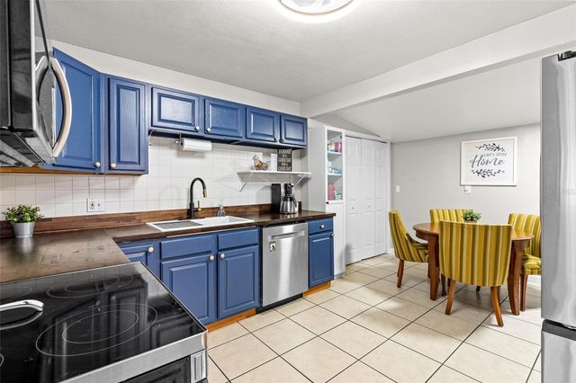 3120 20TH STREET N, St Petersburg, FL 33713