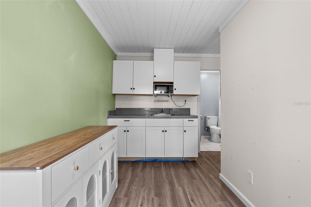 Image 28 of property listing at 3120 20TH STREET N, St Petersburg, FL 33713