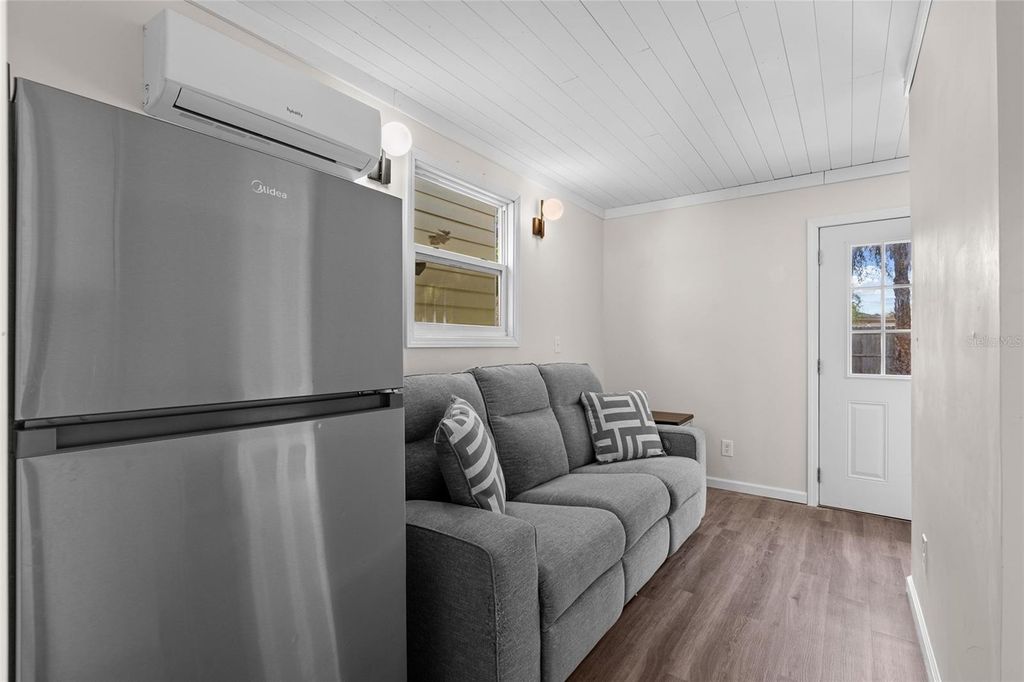 Image 29 of property listing at 3120 20TH STREET N, St Petersburg, FL 33713