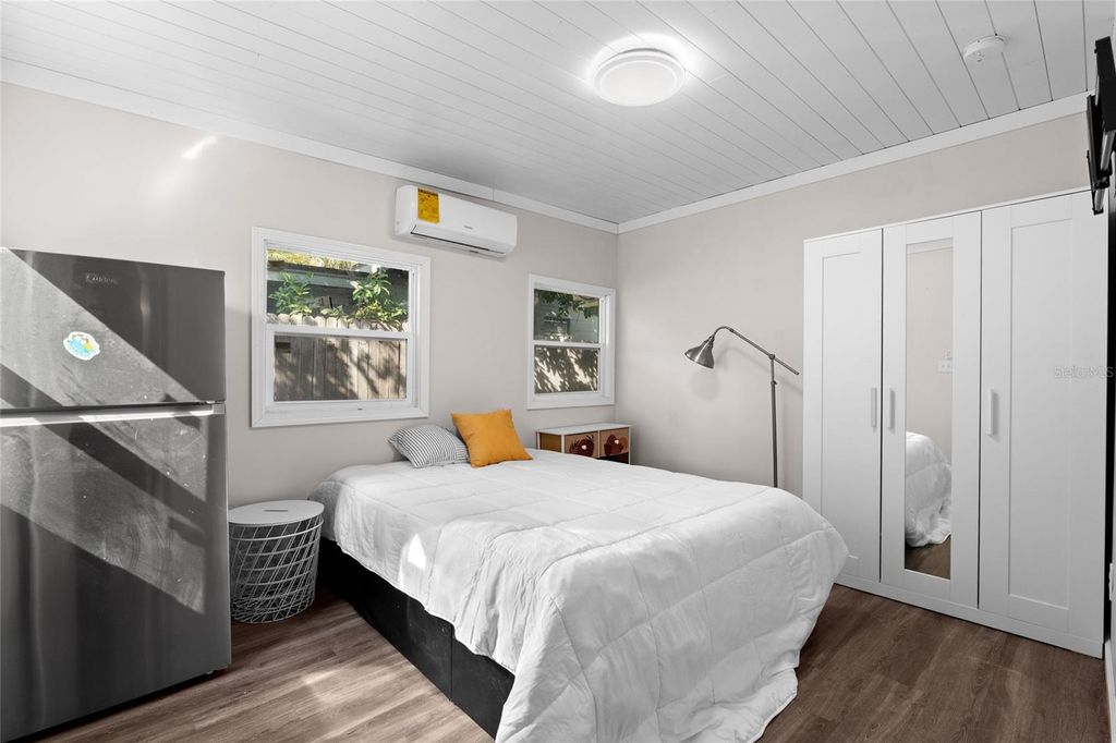 Image 30 of property listing at 3120 20TH STREET N, St Petersburg, FL 33713