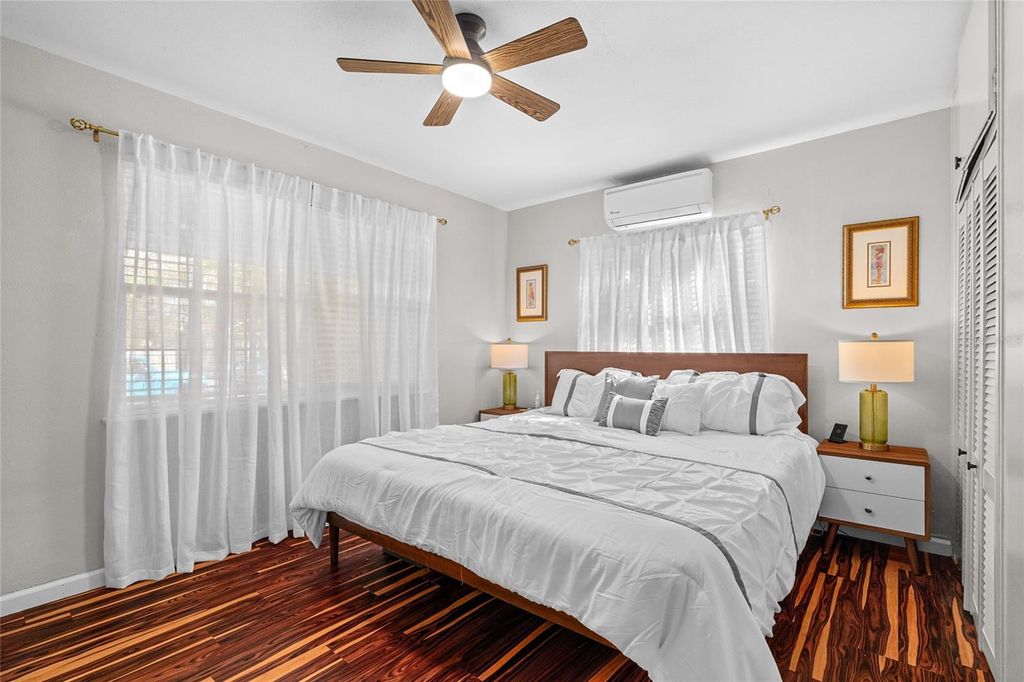 Image 7 of property listing at 3120 20TH STREET N, St Petersburg, FL 33713