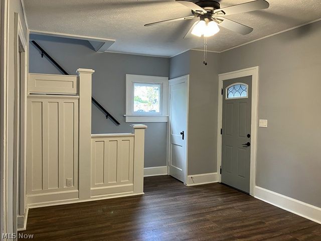 230 Helen Avenue, Akron, OH 44310