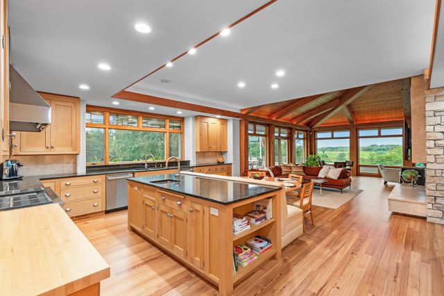 1492 Homestead Trail, Medina, MN 55356