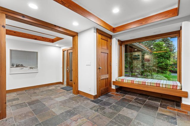 1492 Homestead Trail, Medina, MN 55356