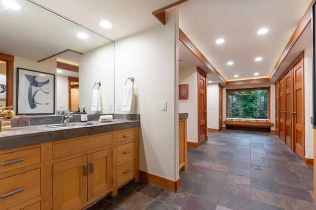1492 Homestead Trail, Medina, MN 55356