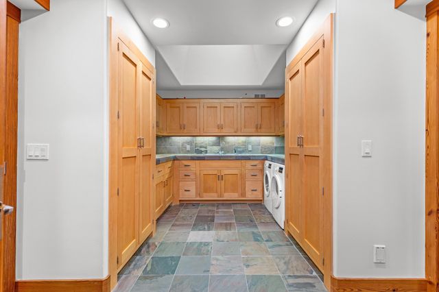 1492 Homestead Trail, Medina, MN 55356