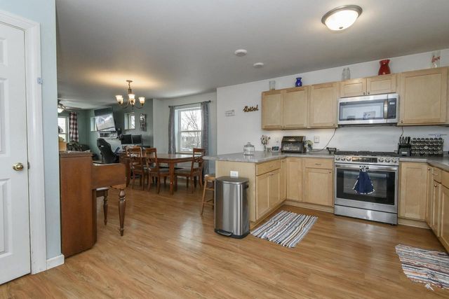 1135 White Rock AVENUE, Waukesha, WI 53186