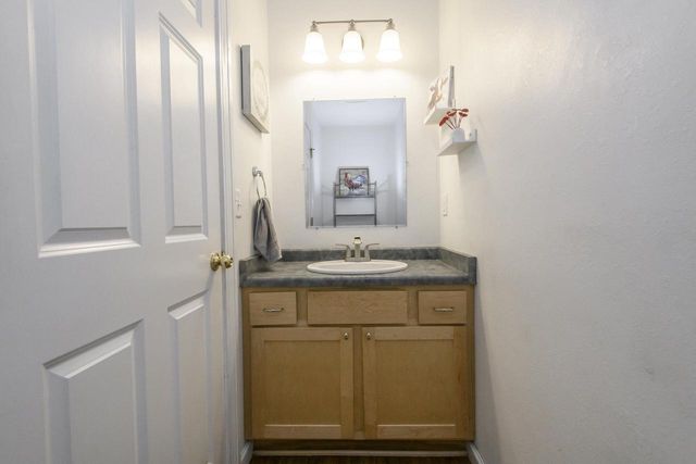 1135 White Rock AVENUE, Waukesha, WI 53186