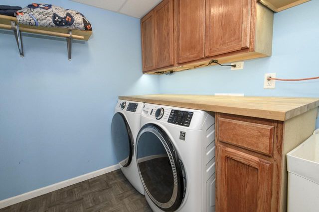 1135 White Rock AVENUE, Waukesha, WI 53186