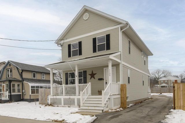 1135 White Rock AVENUE, Waukesha, WI 53186