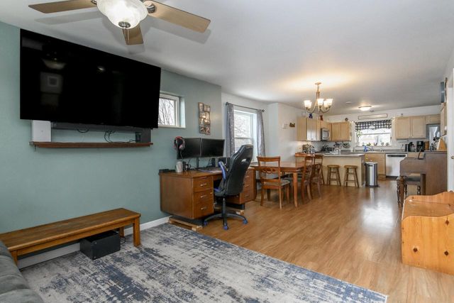 1135 White Rock AVENUE, Waukesha, WI 53186