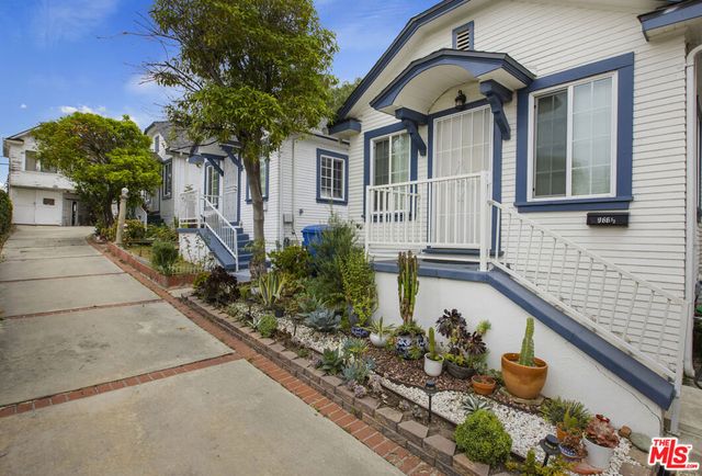 966 W Kensington Road, Los Angeles, CA 90026