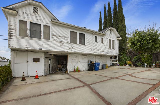 966 W Kensington Road, Los Angeles, CA 90026