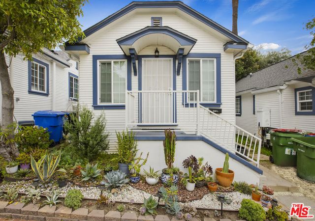 966 W Kensington Road, Los Angeles, CA 90026