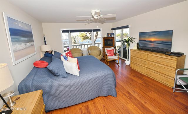 77 Bay Point Harbour, Point Pleasant, NJ 08742