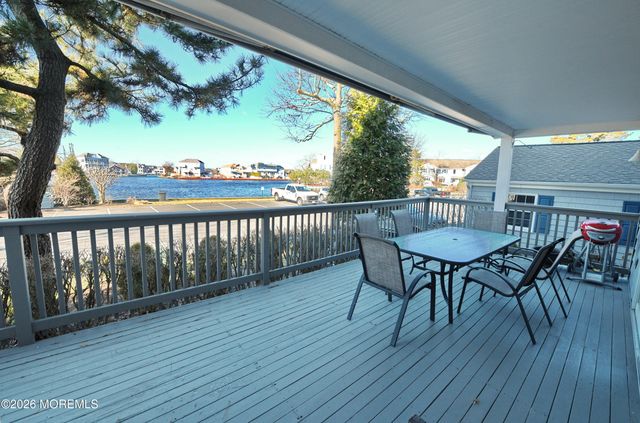 77 Bay Point Harbour, Point Pleasant, NJ 08742