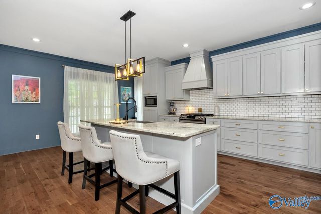 1521 Patterson Street, Guntersville, AL 35976