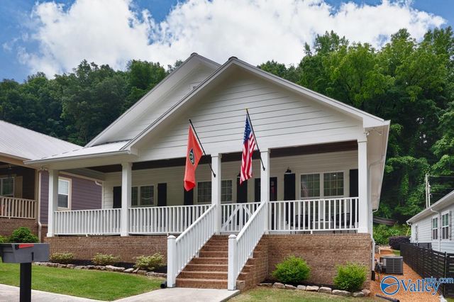 1521 Patterson Street, Guntersville, AL 35976
