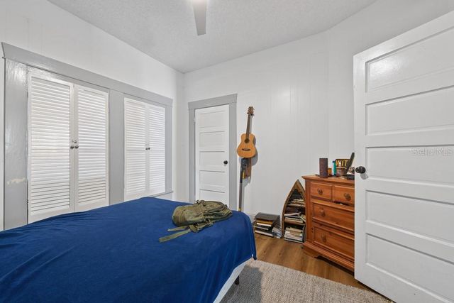 6020 N FLORA VISTA AVENUE, Tampa, FL 33604