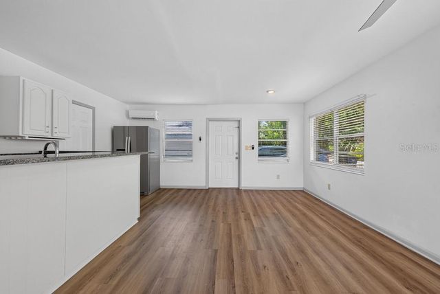 6020 N FLORA VISTA AVENUE, Tampa, FL 33604