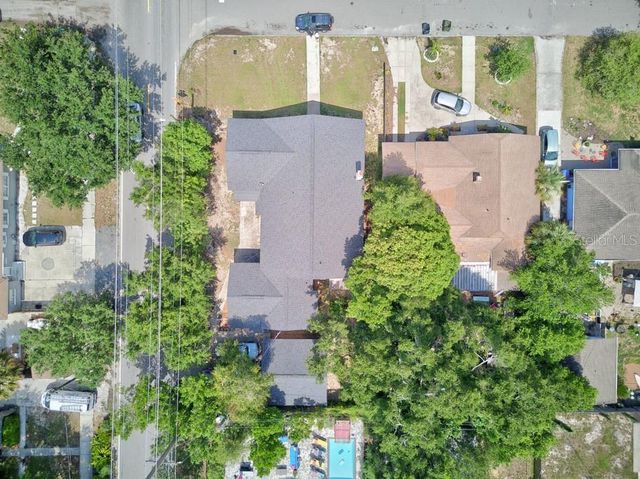 6020 N FLORA VISTA AVENUE, Tampa, FL 33604