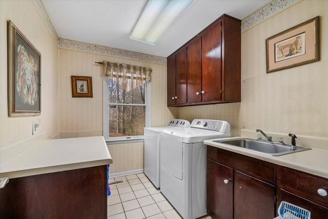 1444 Thrasher Hills Drive, Dalton, GA 30721