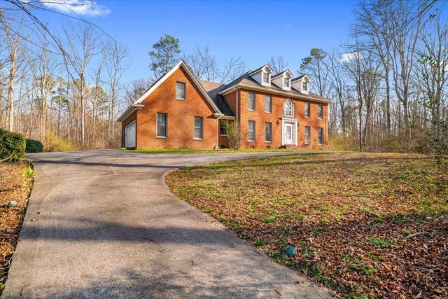 1444 Thrasher Hills Drive, Dalton, GA 30721