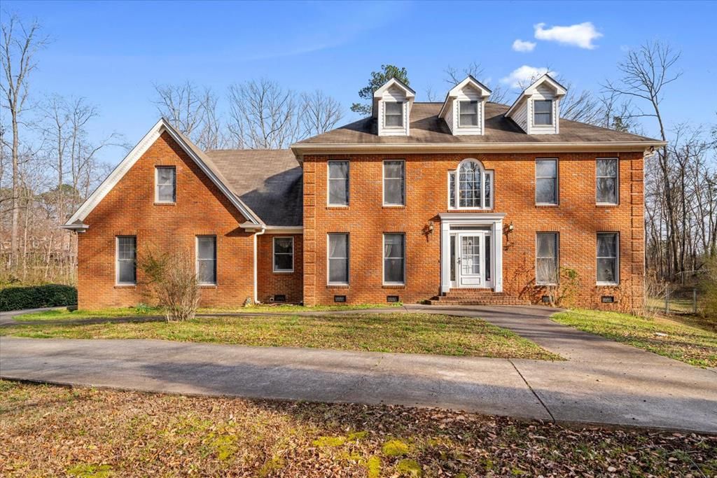 1444 Thrasher Hills Drive, Dalton, GA 30721