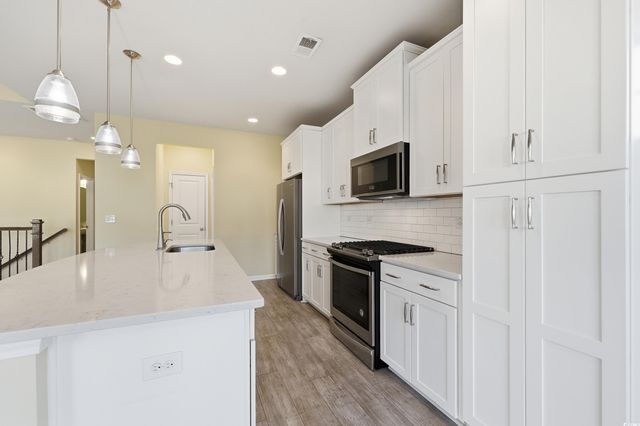 512 Chanted Dr., Murrells Inlet, SC 29576