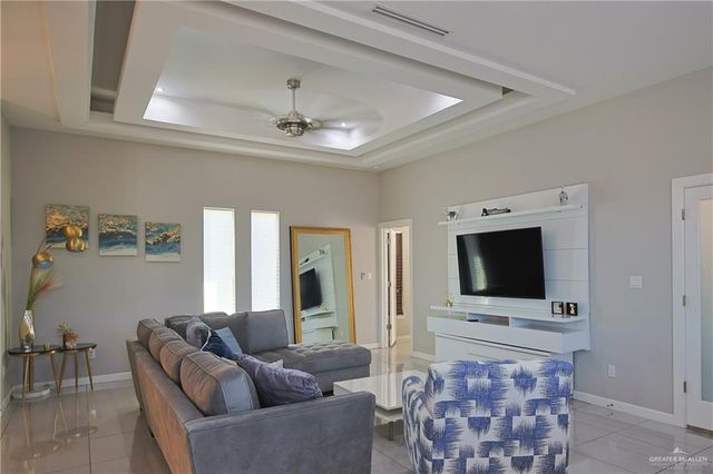 2006 S Villa Real Drive, Pharr, TX 78577