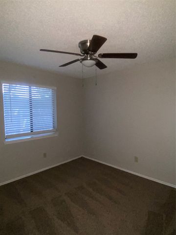 825 Springfield Drive, Cedar Hill, TX 75104