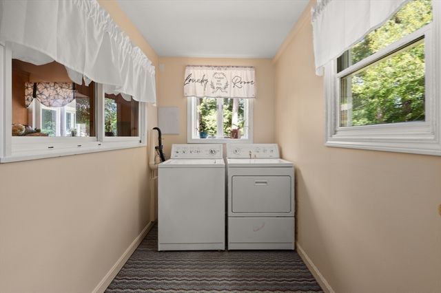 20 Hemlock Rd, Tewksbury, MA 01876