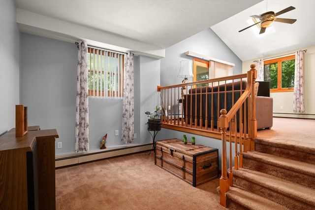 20 Hemlock Rd, Tewksbury, MA 01876