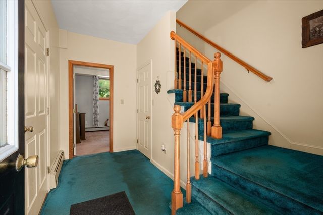 20 Hemlock Rd, Tewksbury, MA 01876