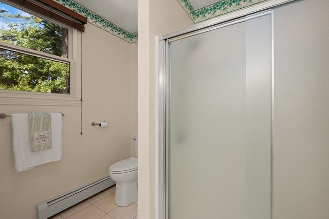 20 Hemlock Rd, Tewksbury, MA 01876