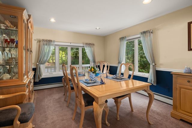 20 Hemlock Rd, Tewksbury, MA 01876