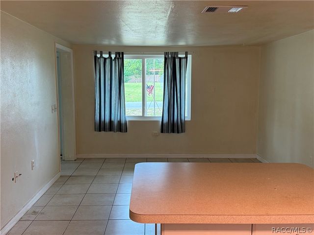 25 W Lemon Street, Beverly Hills, FL 34465