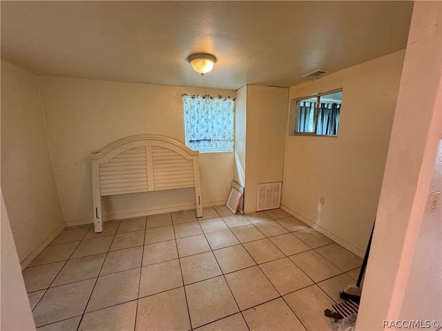 25 W Lemon Street, Beverly Hills, FL 34465