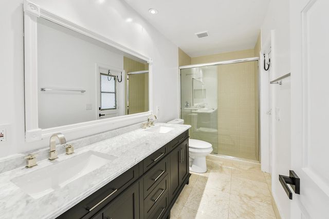 3185 St James Drive, Boca Raton, FL 33434
