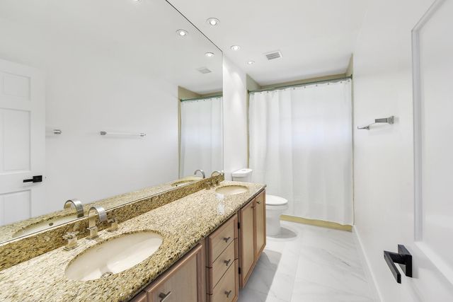 3185 St James Drive, Boca Raton, FL 33434