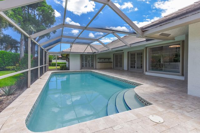 3185 St James Drive, Boca Raton, FL 33434