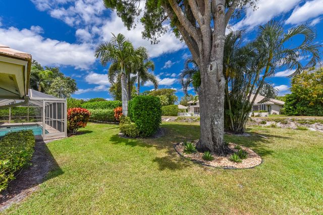 3185 St James Drive, Boca Raton, FL 33434