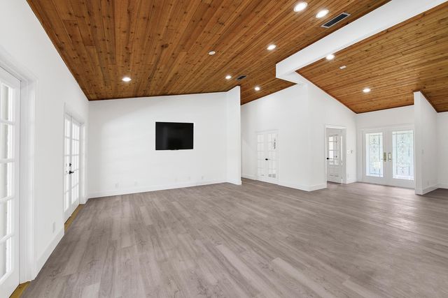 3185 St James Drive, Boca Raton, FL 33434