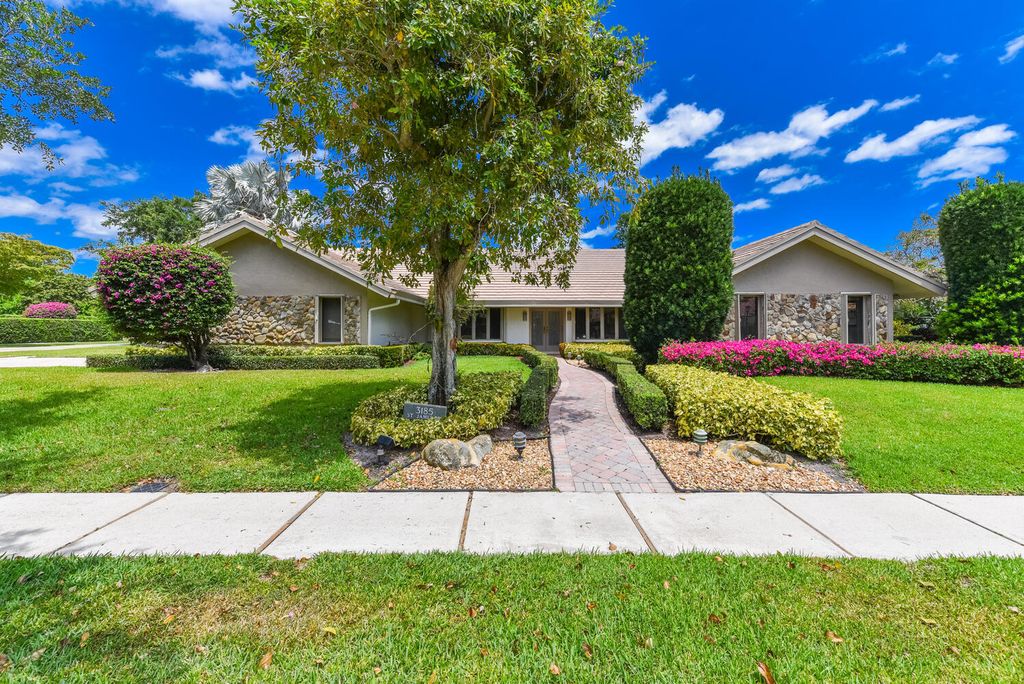 3185 St James Drive, Boca Raton, FL 33434